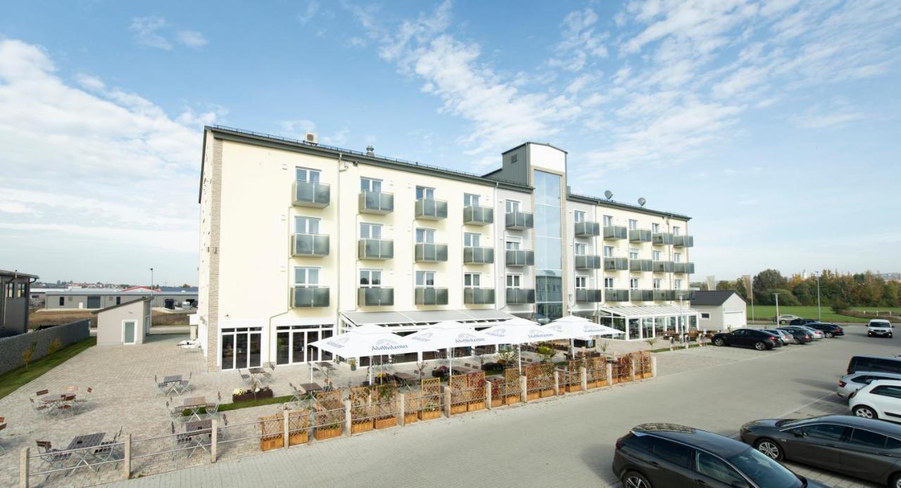 Stadthotel Донаувёрт Экстерьер фото