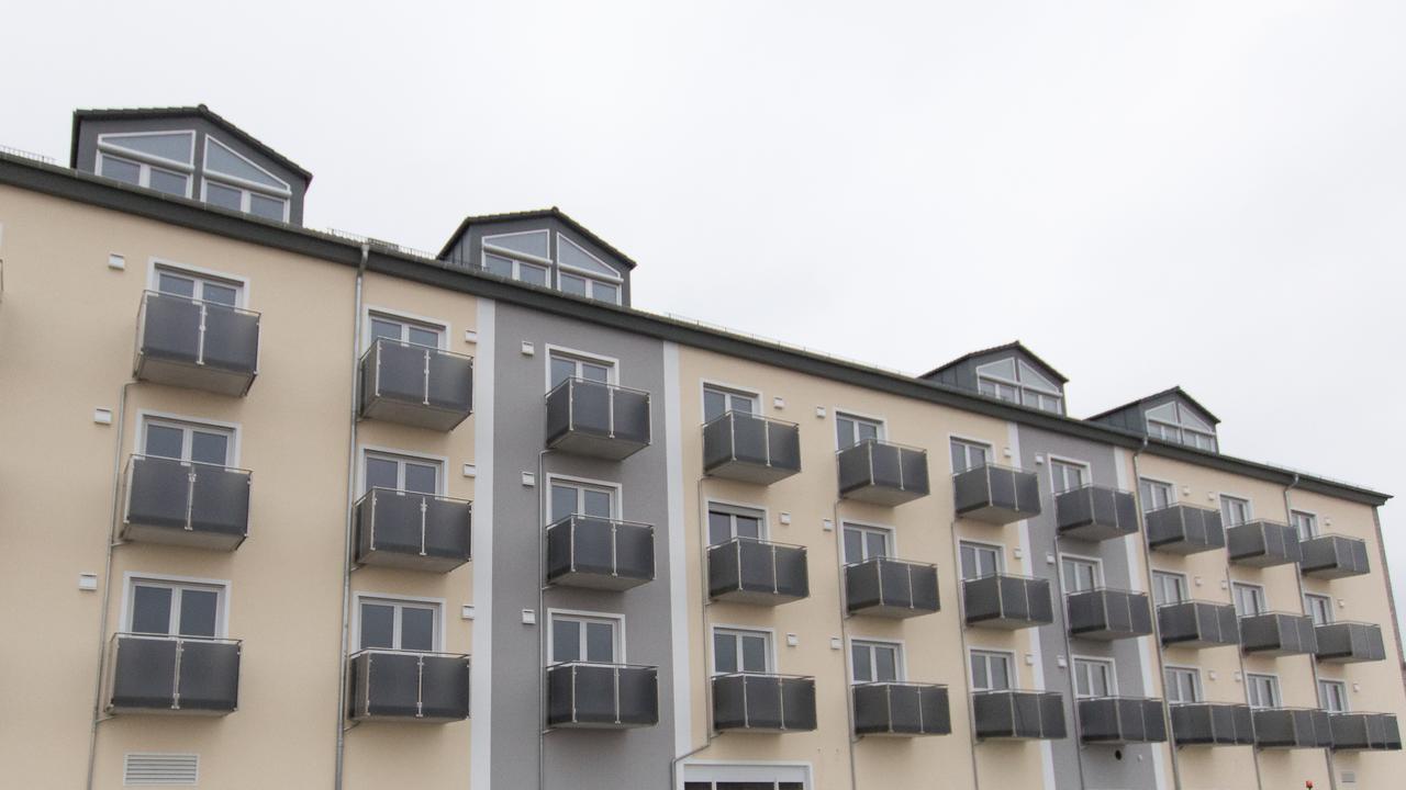 Stadthotel Донаувёрт Экстерьер фото